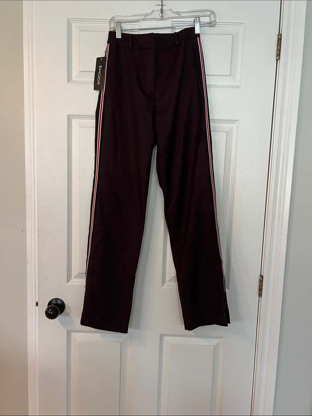 Emoda Straight-Leg Side-Stripe Pants in Wine